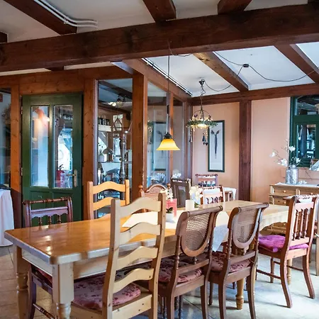 Hotell Mahlzeit - Brauhaus - Keramikstudio Weyhausen