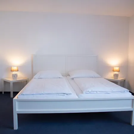 Mahlzeit - Brauhaus - Keramikstudio Hotell Weyhausen